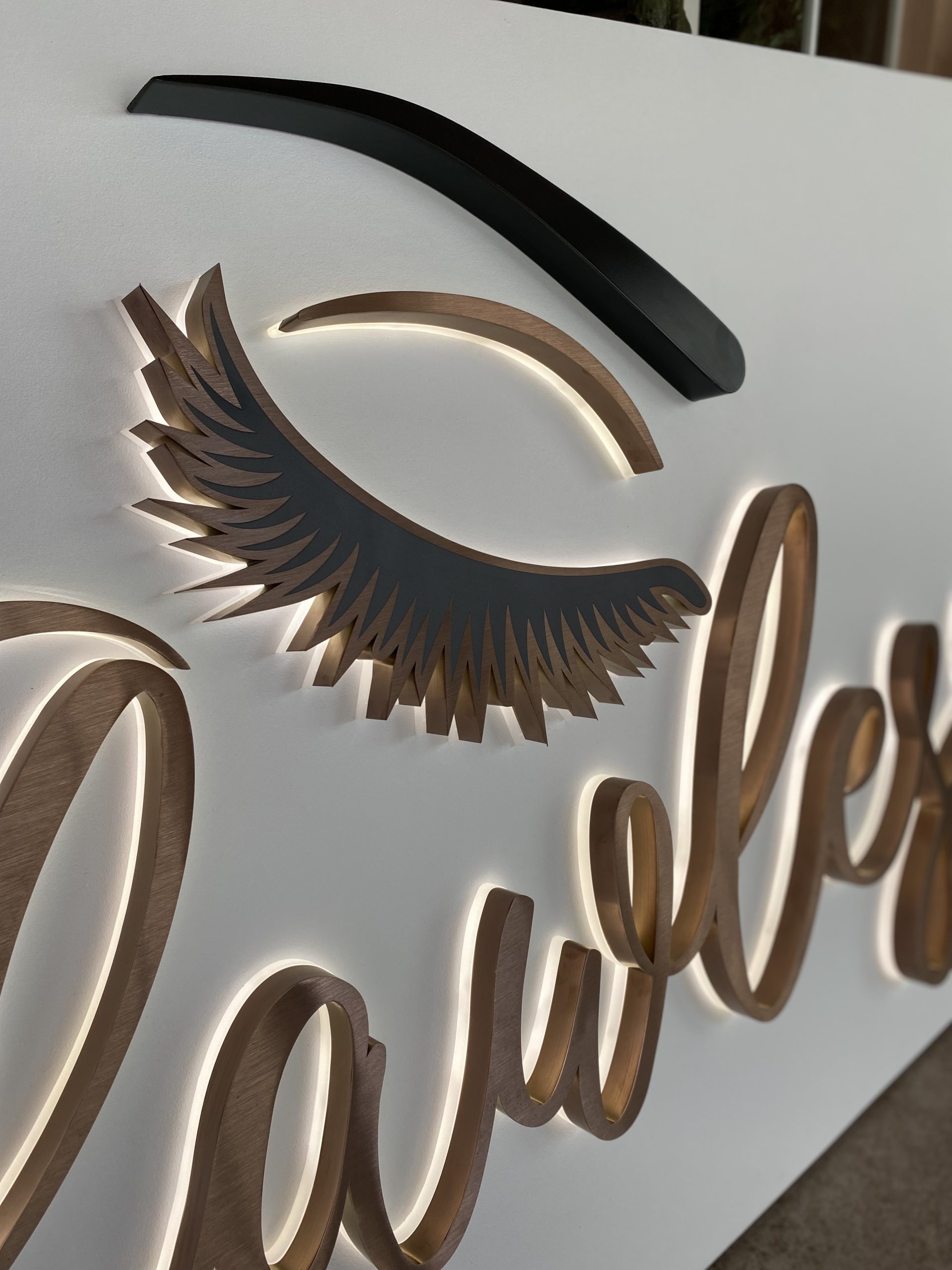 5 Enseigne Impression UV brossé rose gold dARK Ladonna Logo